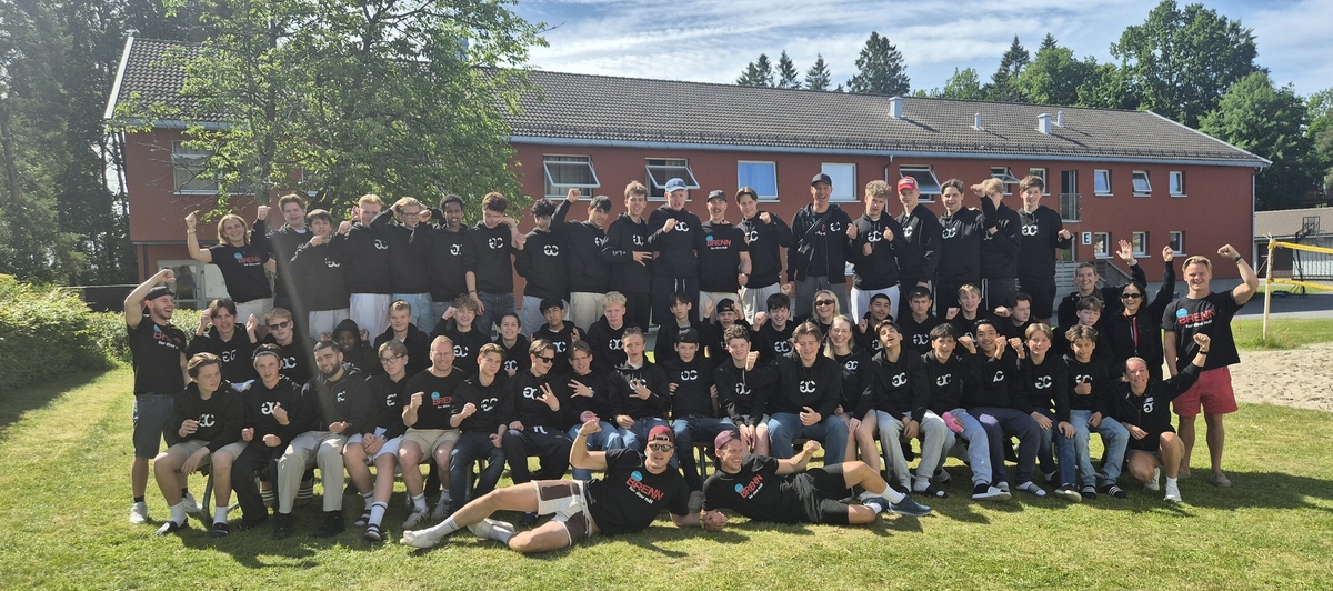49 gutter fullførte årets Guttas Campus i Sandefjord. Gjennom to intensive uker jobbet de med lesing, skriving og regning, men også med motivasjon, mestring og troen på egne evner.