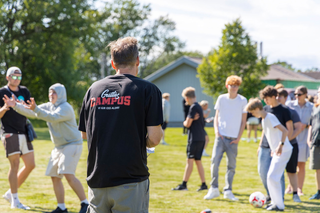 Kan to uker på Guttas Campus endre retningen på livet? For mange av deltagerne er svaret ja. Her møtes gutter fra hele landet. Ikke for å få flere hjemmelekser, men for å få verktøyene de trenger for å mestre skolen og tro mer på seg selv.